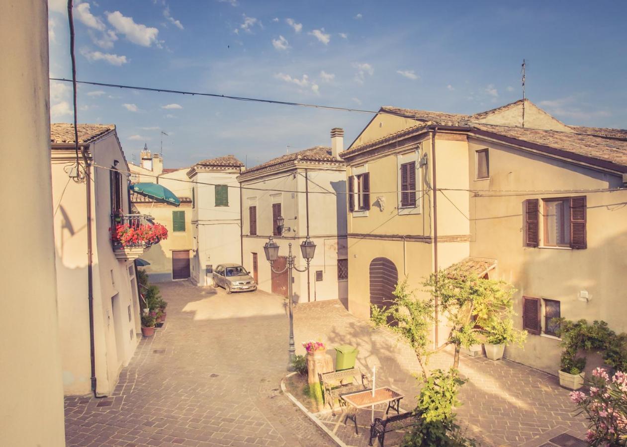 לינה וארוחת בוקר אטרי La Finestra Sul Cortile מראה חיצוני תמונה